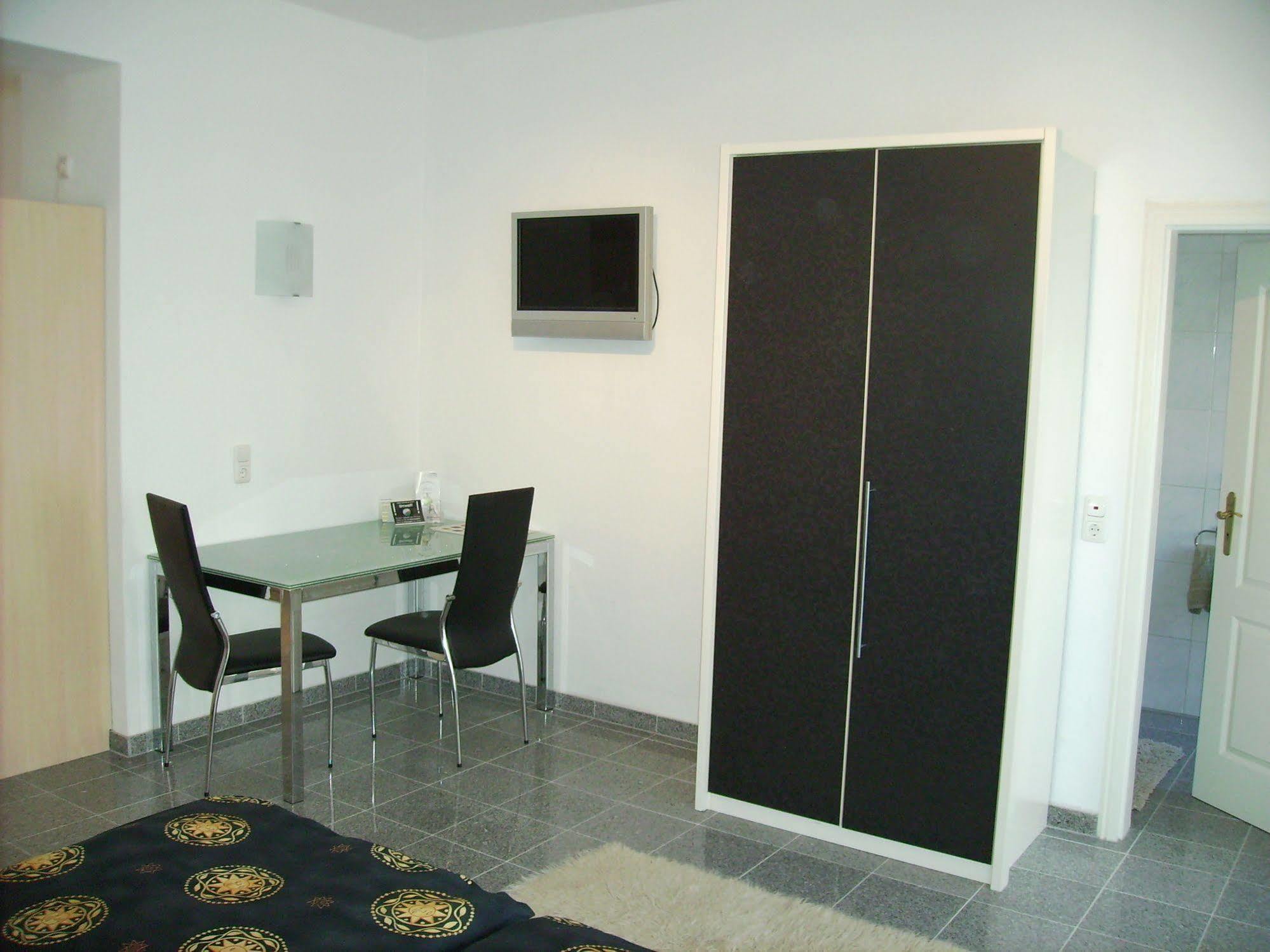 Boardinghouse - Stadtvilla Budget Schweinfurt Kültér fotó